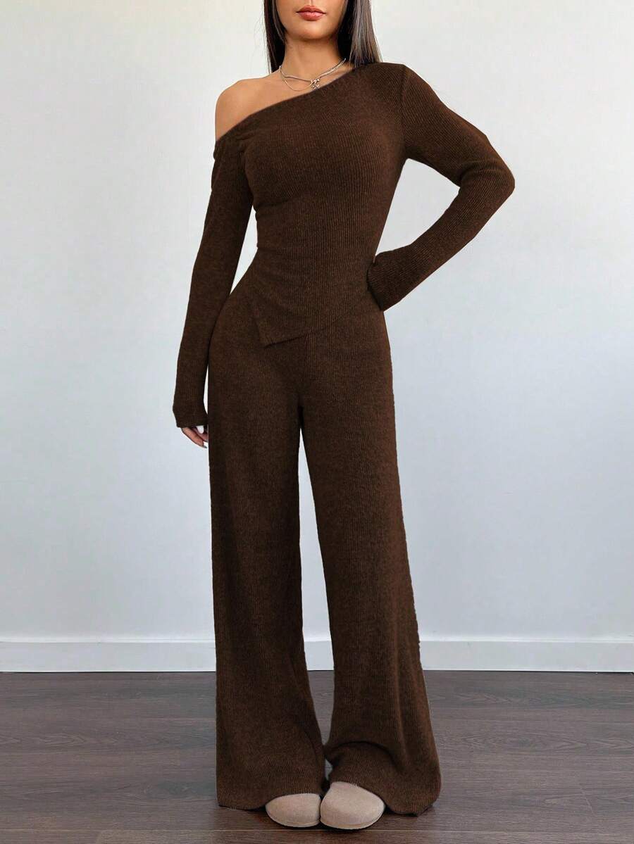 Aria One Shoulder Set