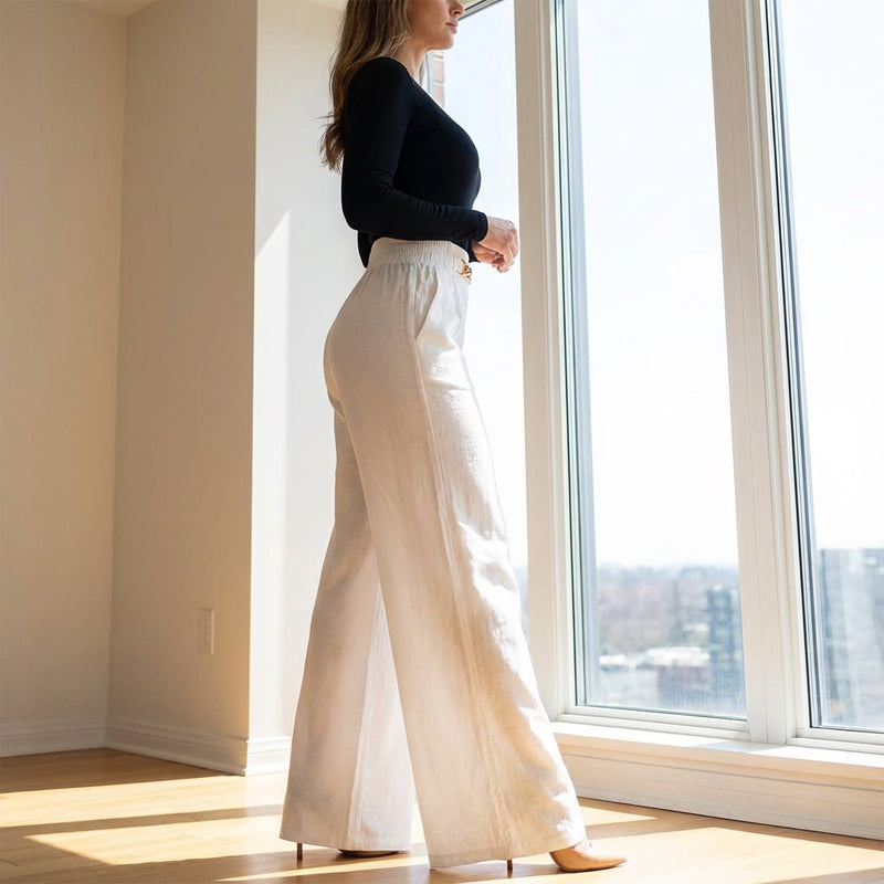 Savannah | Hoog Getailleerde Flared Broek met Riemaccent