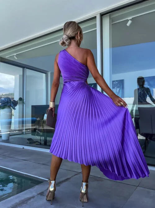 ELLA | One-Shoulder Plissé Midi-jurk